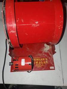 lot 114 image: Red Thumlers Tumbler-Model B Heavy Duty Rock Tumbler