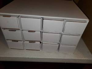 lot 115 image: BCW-Protect-Store-Display Trading Card House Storage Box