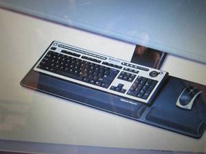 Fellowes Designer Suites Compact Ke...