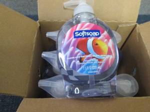 6- 7.5 oz Softsoap...