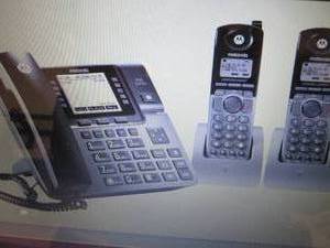 Motorola 4 line Phone System Bundle...