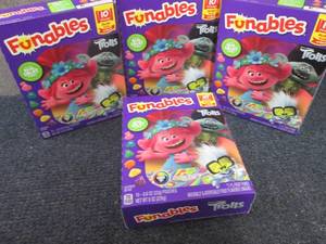 4- 8oz Boxes Funables Trolls Fruit ...