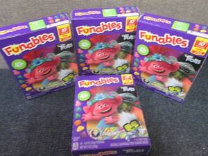 4- 8oz Boxes Funables Trolls Fruit ...