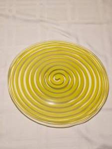 lot 27 image: Yellow Spiral Footed Charger