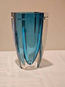 lot 5 image: Waterford Blue Sommerso Crystal Vase