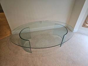 lot 14 image: Postmodern Lead Glass Cocktail Table