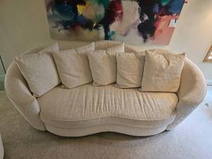 lot 10 image: Modern Preview Furniture White Kidney Sofa B