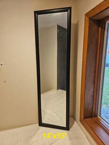 lot 58 image: Functional Contemporary Dressing Mirror