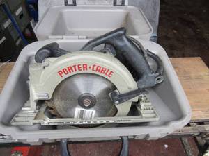 lot 14 image: Porter Cable Circular Saw - Model 843