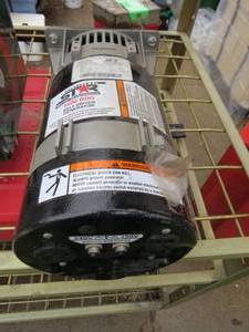 lot 18 image: North Star Belt Driven Generator - 165913C