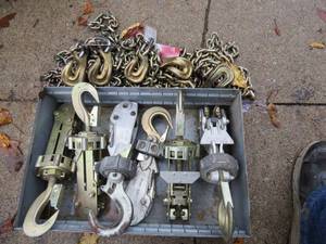 lot 24 image: Aviation Tie Downs with 6 Tie Down Chains