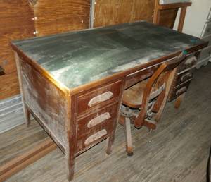 lot 17 image: OLD teachers desk and chair just needs some washing off