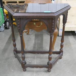 lot 30 image: Vintage hall table in good shape