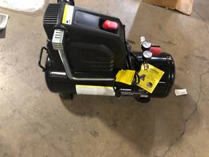 Husky 8G 150 PSI Hotdog Air Compressor Customer Returns See Pictures