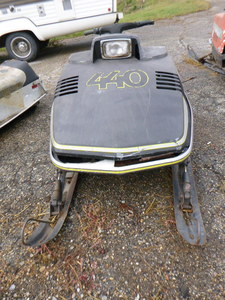 lot 39 image: 1976 John Deere Liquifire 440 Snowmobile