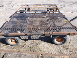 lot 16 image: Flatbed Metal Cart