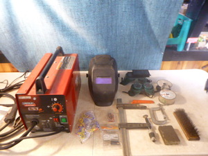 lot 40 image: Welding Equipment