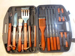lot 48 image: Grill Set
