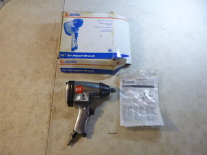 lot 58 image: Campbell-Hausfeld 12 Air Impact Wrench