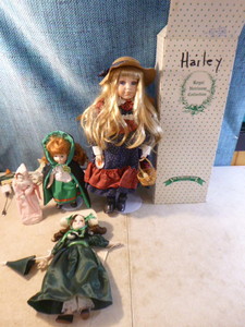 lot 83 image: 4 Porcelain Dolls