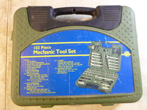 lot 103 image: Mechanic Tool Set
