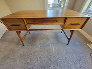 lot 19 image: West Elm Executive Mid Century Desk 52