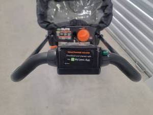 lot 67 image: Elite Lawn SeedFertilizer Spreader