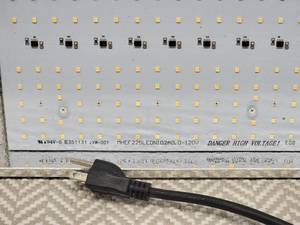 lot 93 image: Mars Hydro LED Grow Light Fixture TS-600 A