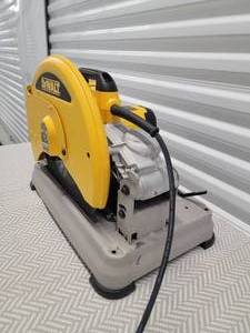 lot 78 image: Dewalt 14 Chop Saw