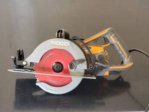 lot 106 image: Rigid 7 14 Circular Saw R32104