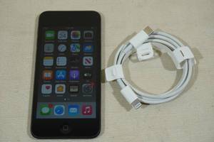 Apple iPod Touch 7th Generation - 32GB