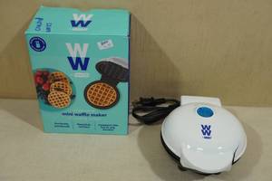 Dash Mini Waffle Maker