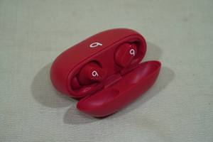 Beats Studio Buds -Red