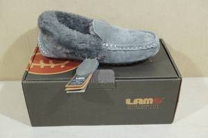 Lamo Womens Aussie Moccasins -Size 8