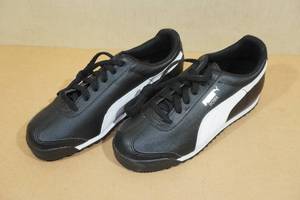 Kids Puma Roma Sneakers -Size 2 - Black