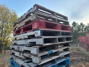 19 Wood Pallets  Skids - Take What You Want, Leave What You Want