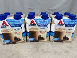 12 Atkins Protein Shakes - Dark Chocolate Royale