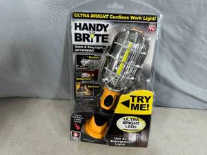 New Handy Brite Ultra Bright Cordless LED Worklight