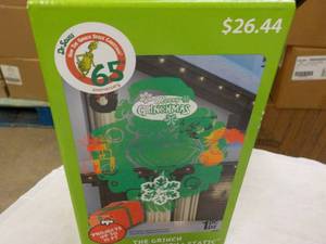lot 14 image: The Grinch LED Whirl A Motion and Static