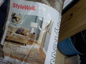 lot 57 image: Stylewell Lara 710x 910 Area Rug- slight damage as shown