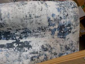 lot 59 image: Baveren Bradford 76 x 93 Area Rug