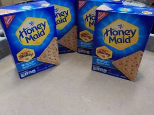 lot 136 image: 4 Boxes Honey Maid Graham Crackers 14.4 oz Boxes best date 082023