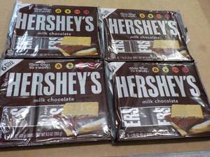 lot 139 image: 4 pkgs Hersheys Full Size Candy Bars- 6 each