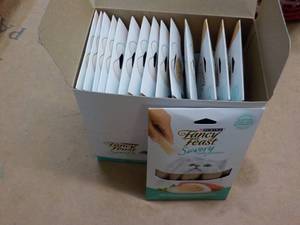 lot 152 image: 15 ct Purina Fancy Feast Savory Cat Treats Natural Tuna in a Demi Glaze best date 082023 Retail $3 each