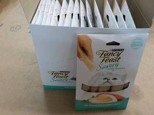 lot 159 image: 15 ct Purina Fancy Feast Savory Cat Treats Natural Tuna in a Demi Glaze best date 082023 Retail $3 each