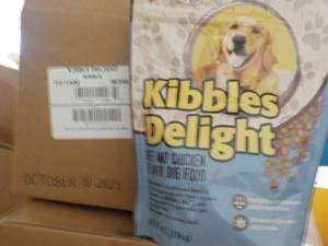 lot 192 image: 10 - 14 oz Bags Kibbles Delight Dog Food