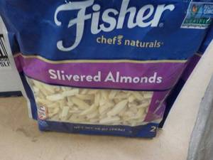 lot 260 image: 7 - 10 oz Bags Fischer Slivered Almonds Best By 01182023