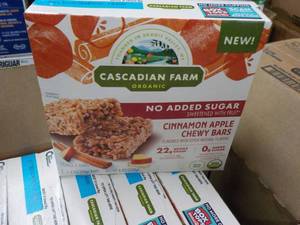 lot 332 image: 18 Bars Cascadian Farm Cinnamon Apple Chewy Bars- past best date
