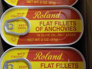 lot 347 image: 50 -2 oz Tins Roland Flat Fillets of Anchovies best date 082023