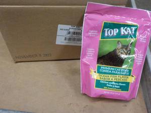 lot 351 image: 10 - 15 oz bags Top Kat Ocean Fish Cat Food Best By 11052023